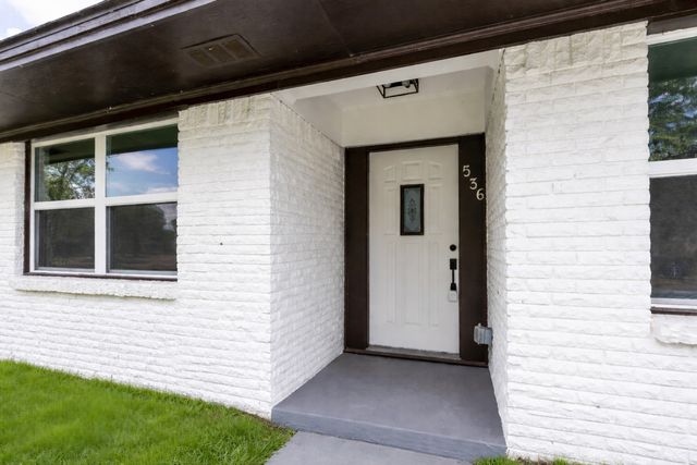 536 Lakeshore Drive, Ennis, TX 75119