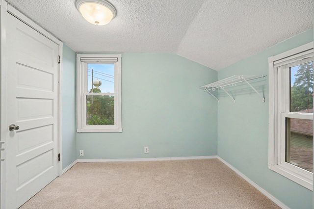 549 18th Avenue N, South Saint Paul, MN 55075