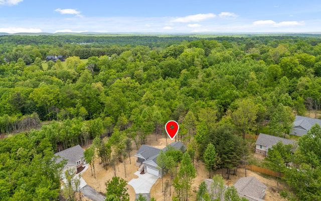 222 Grayson Way, Signal Mountain, TN 37377
