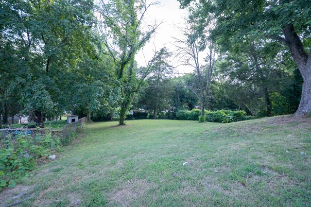 121 Tomarand Rd, Antioch, TN 37013