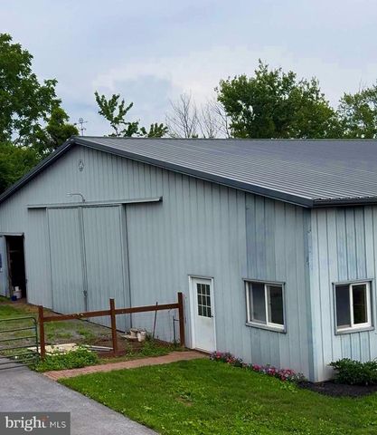 3740 BEAGLE RD, Middletown, PA 17057