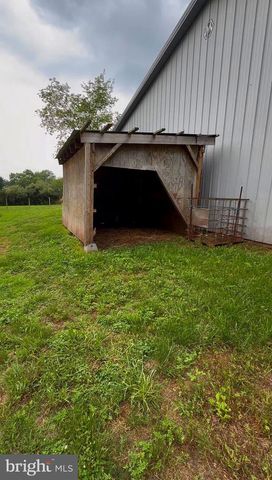 3740 BEAGLE RD, Middletown, PA 17057