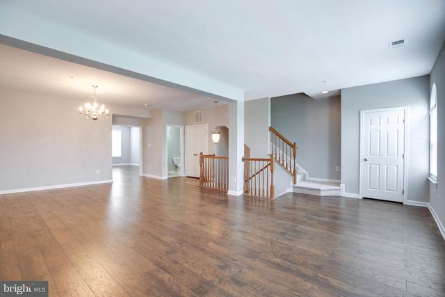 2703 SHEFFIELD HILL WAY, Woodbridge, VA 22191