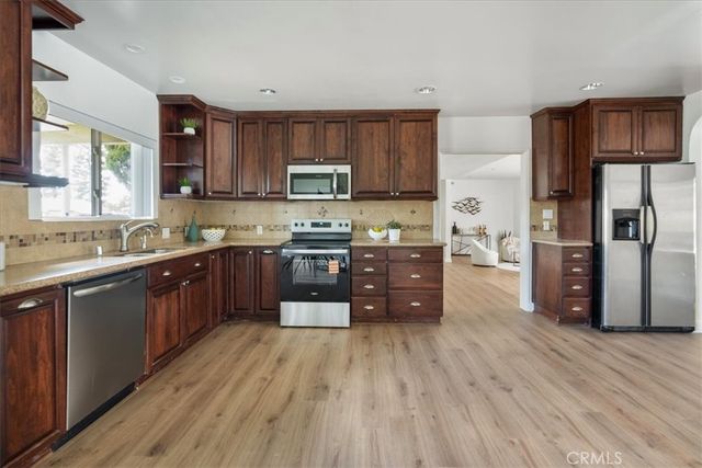 18931 Mayall Street, Northridge, CA 91324
