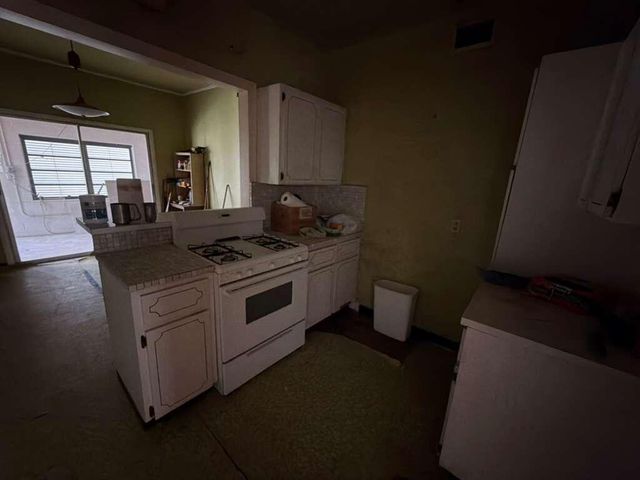 3814 Greenwood Avenue, West Palm Beach, FL 33407