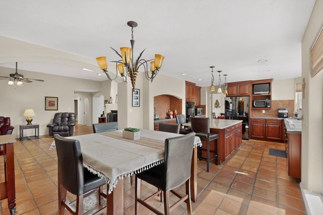 321 Paseo De Corrales, Corrales, NM 87048