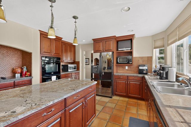 321 Paseo De Corrales, Corrales, NM 87048