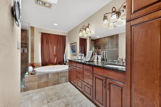 321 Paseo De Corrales, Corrales, NM 87048