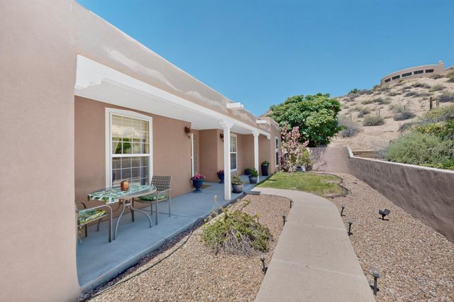 321 Paseo De Corrales, Corrales, NM 87048