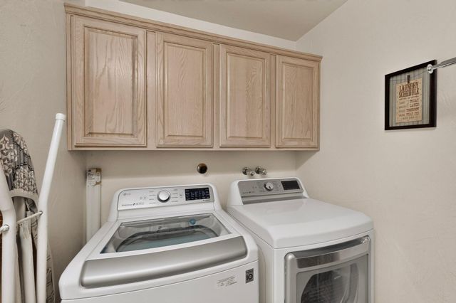 321 Paseo De Corrales, Corrales, NM 87048