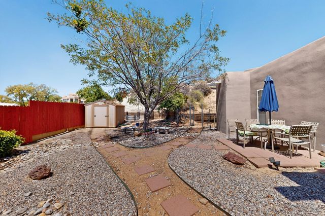 321 Paseo De Corrales, Corrales, NM 87048