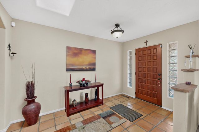 321 Paseo De Corrales, Corrales, NM 87048