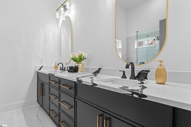 112 Edwards Street, Simpsonville, SC 29681