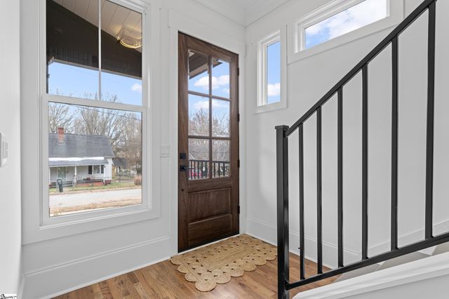 112 Edwards Street, Simpsonville, SC 29681