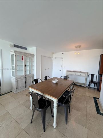 5161 Collins Ave 1506, Miami Beach, FL 33140