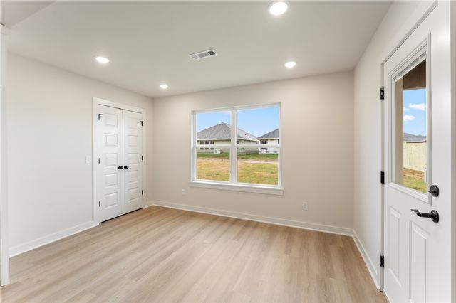 1708 Gerald Shay Road, Gentry, AR 72734