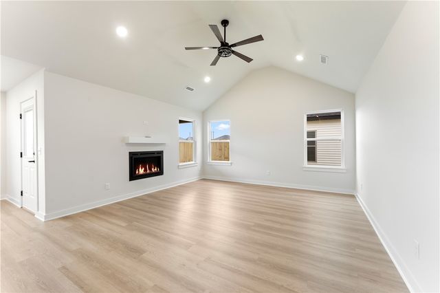 1708 Gerald Shay Road, Gentry, AR 72734