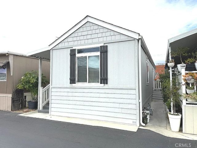 16949 S Western 83, Gardena, CA 90247