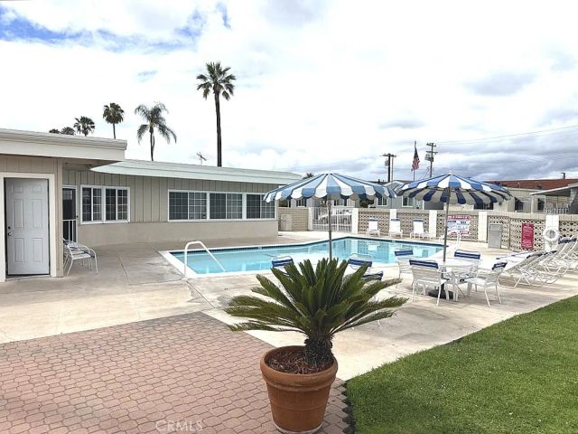 16949 S Western 83, Gardena, CA 90247