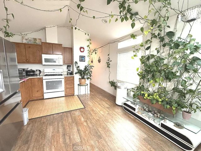 16949 S Western 83, Gardena, CA 90247