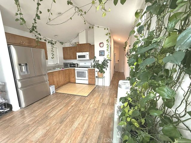 16949 S Western 83, Gardena, CA 90247