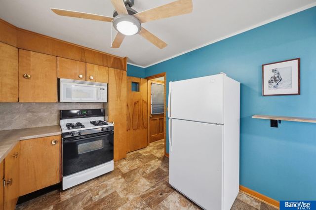 665 Sumner Street, Lincoln, NE 68502