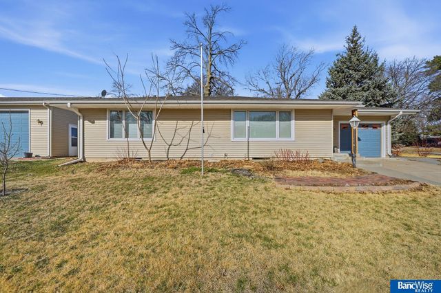 665 Sumner Street, Lincoln, NE 68502