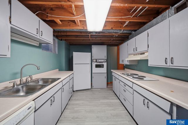 665 Sumner Street, Lincoln, NE 68502