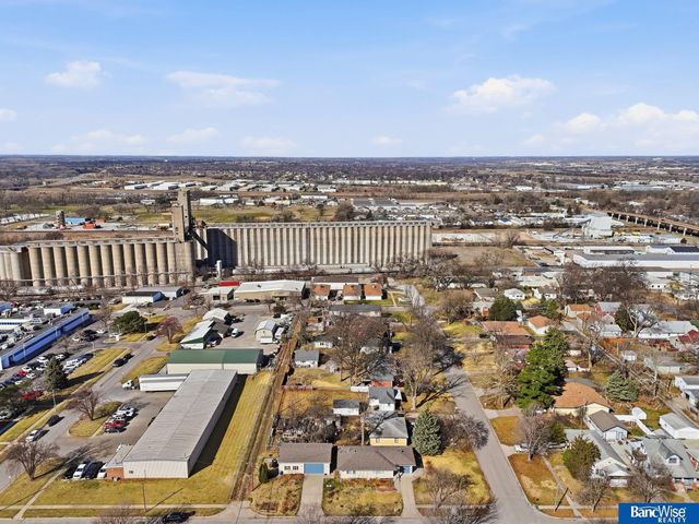 665 Sumner Street, Lincoln, NE 68502