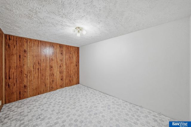 665 Sumner Street, Lincoln, NE 68502