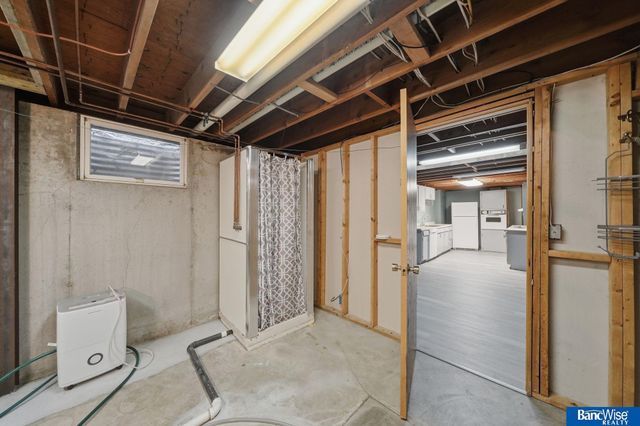 665 Sumner Street, Lincoln, NE 68502