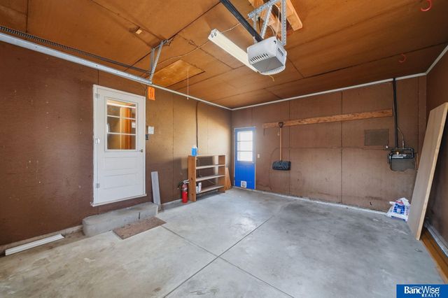 665 Sumner Street, Lincoln, NE 68502