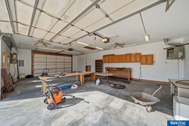 665 Sumner Street, Lincoln, NE 68502