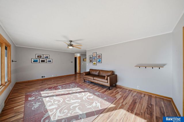 665 Sumner Street, Lincoln, NE 68502