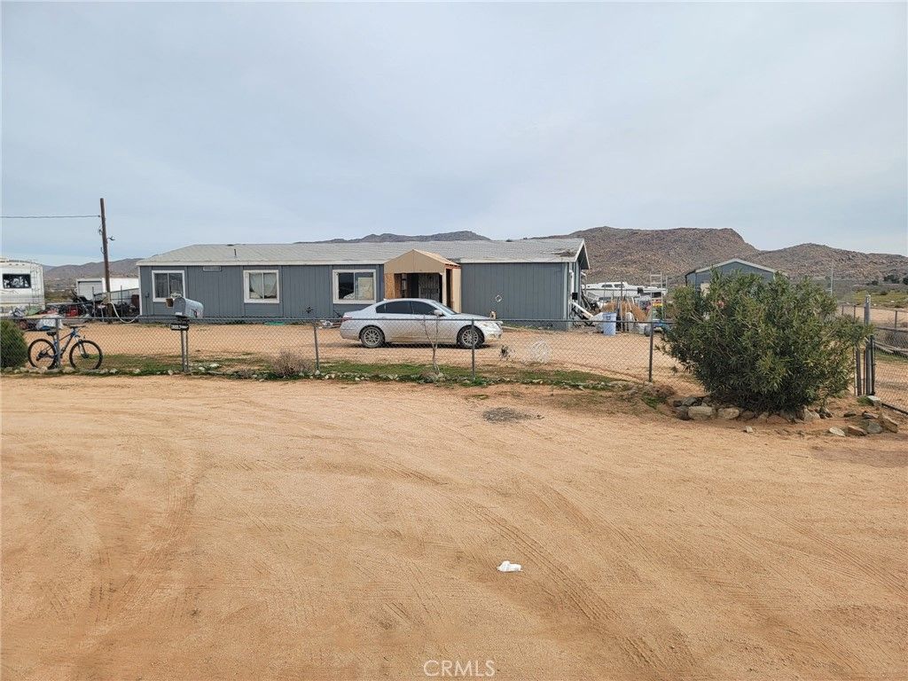 13033 Joshua, Apple Valley, CA 92308