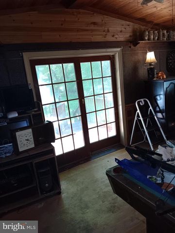 895 LEWISBERRY RD, Lewisberry, PA 17339