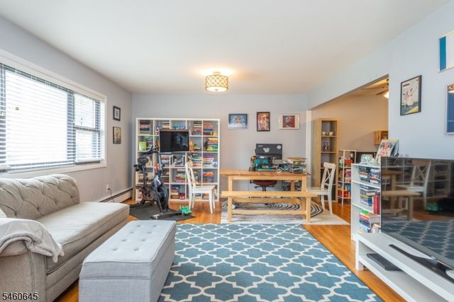 6 Colonial Dr E, Little Falls Twp., NJ 07424