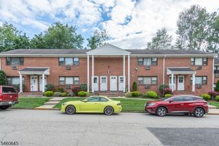 6 Colonial Dr E, Little Falls Twp., NJ 07424