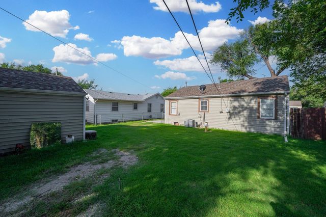 1432 S Meridian Ave, Wichita, KS 67213