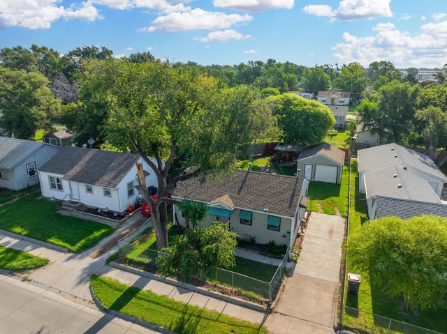 1432 S Meridian Ave, Wichita, KS 67213