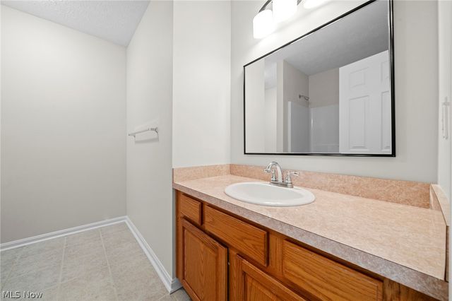 17118 Woodlawn Court, Strongsville, OH 44149