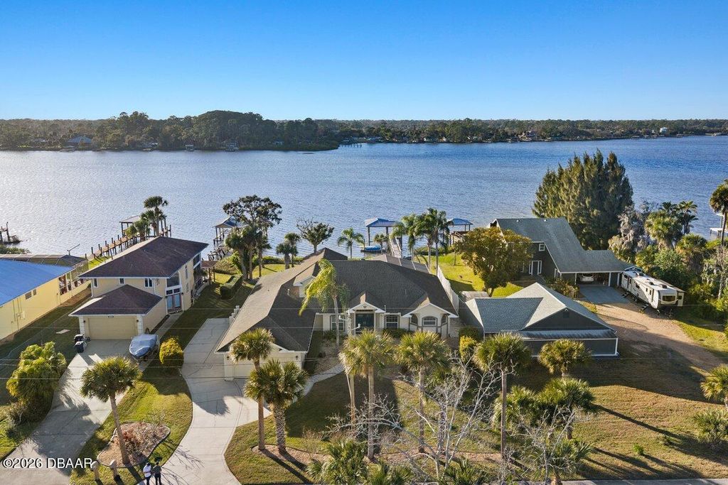 2660 Sunset Drive, New Smyrna Beach, FL 32169