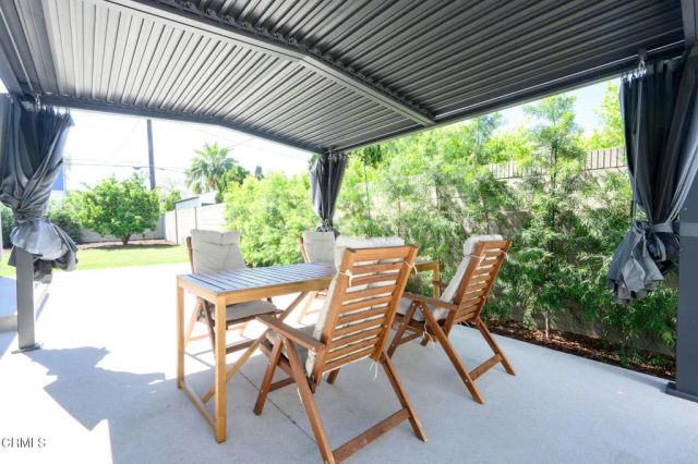 11118 Califa Street, North Hollywood, CA 91601