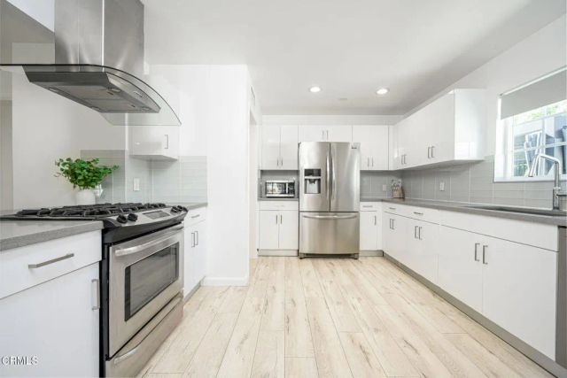 11118 Califa Street, North Hollywood, CA 91601