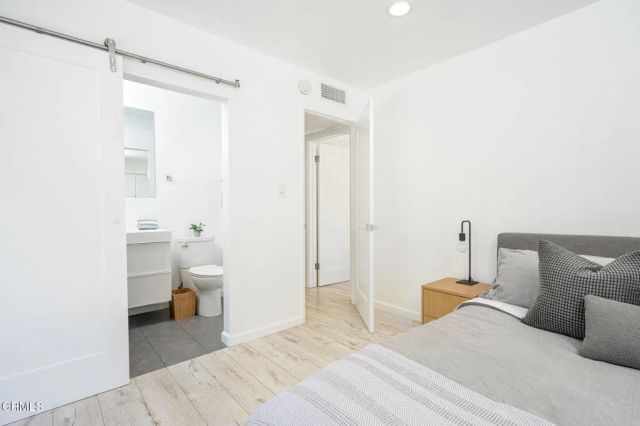 11118 Califa Street, North Hollywood, CA 91601