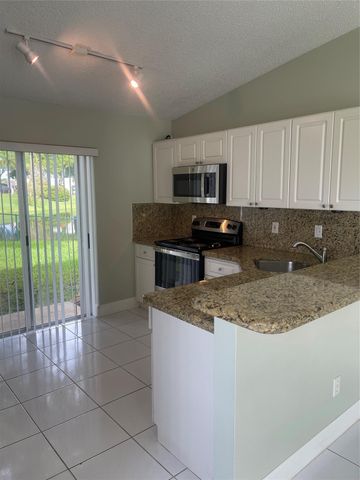 1810 SW 114th Terrace, Miramar, FL 33025
