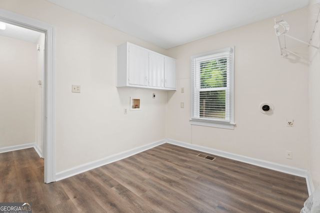 802 Bridge Avenue, Forest Park, GA 30297