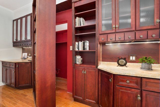 533 W Melrose Street 3F, Chicago, IL 60657