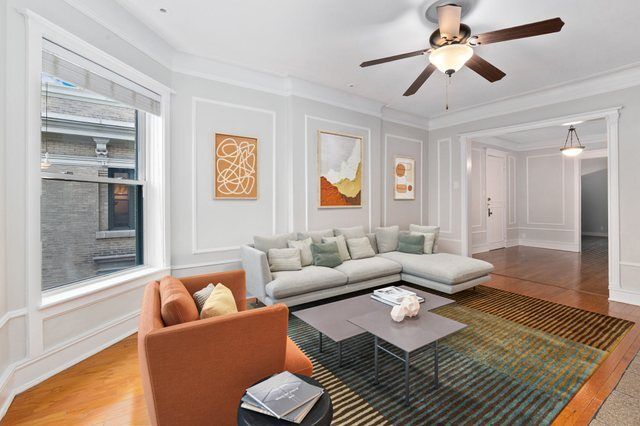 533 W Melrose Street 3F, Chicago, IL 60657