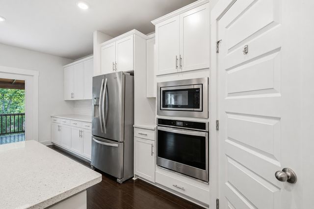 531 Fall Creek Cir, Goodlettsville, TN 37072